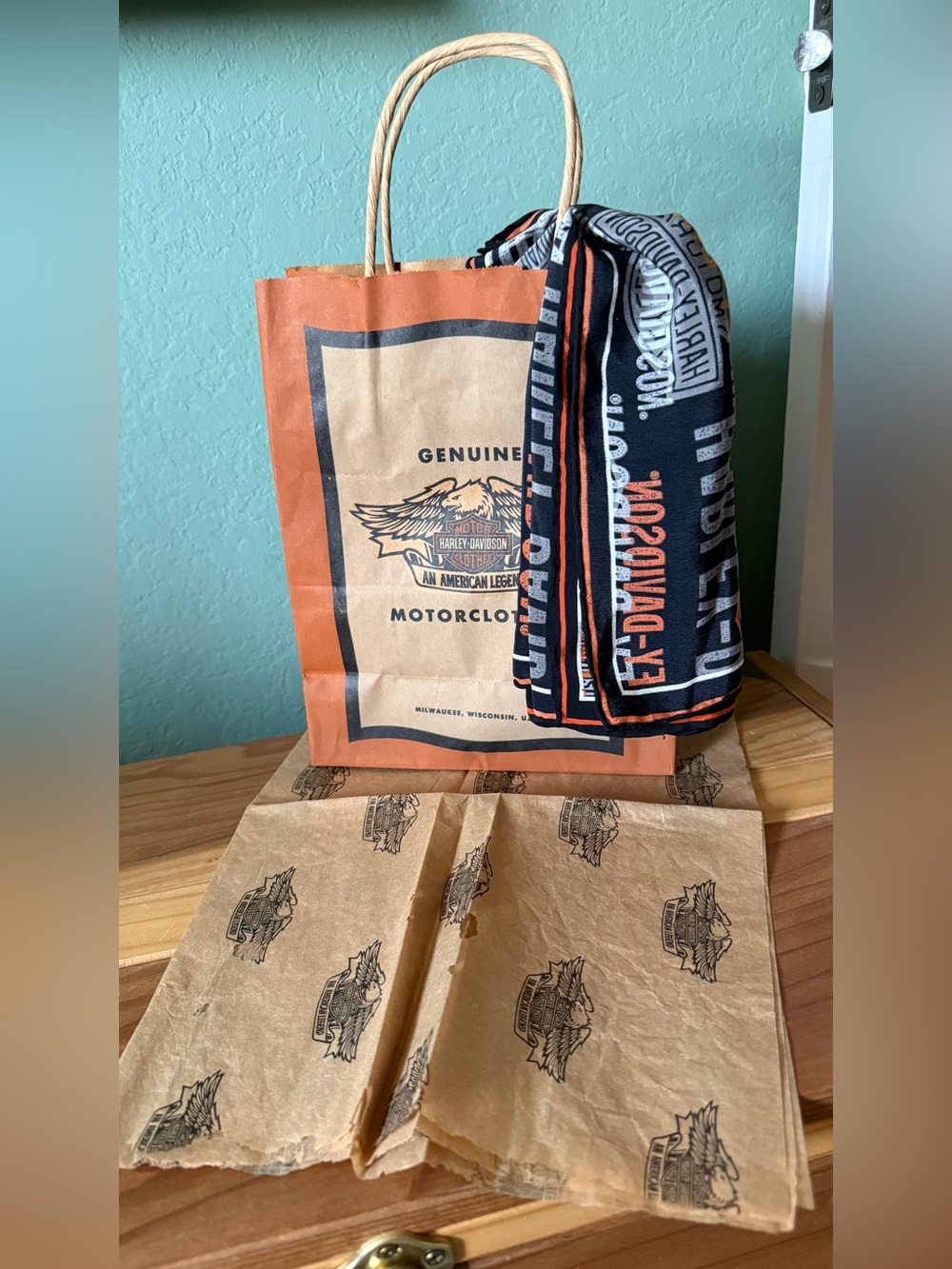 Vintage Harley Davidson 1997 Silk Scarf Gift Bag Tissue Paper Set Collectible